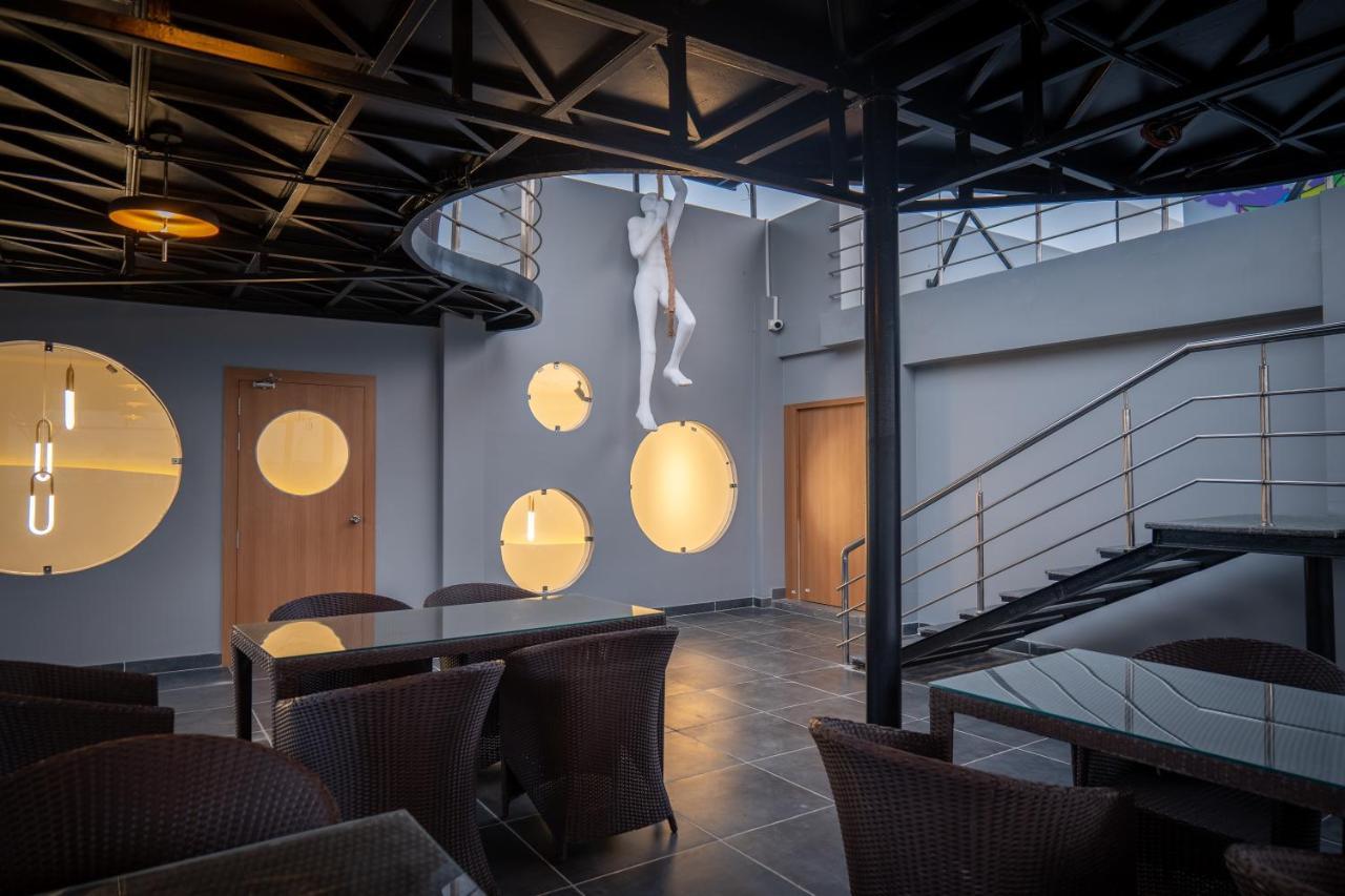 Clubway Grand A Boutique Hotel Jorhat Bagian luar foto
