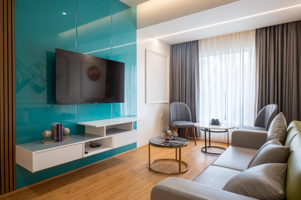 Clubway Grand A Boutique Hotel Jorhat Bagian luar foto